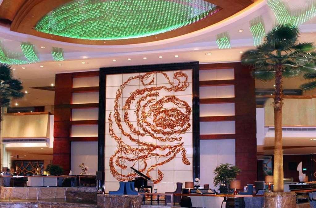 Grand Oriental Hotel Донгуан Интериор снимка