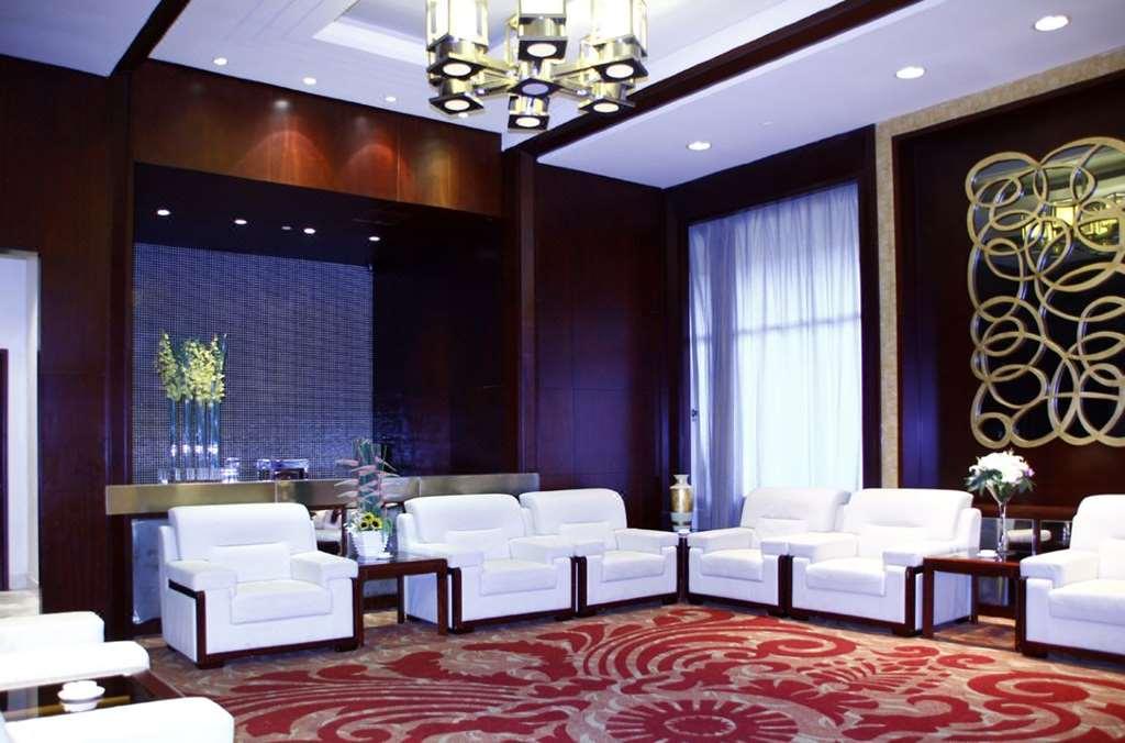 Grand Oriental Hotel Донгуан Съоръжения снимка