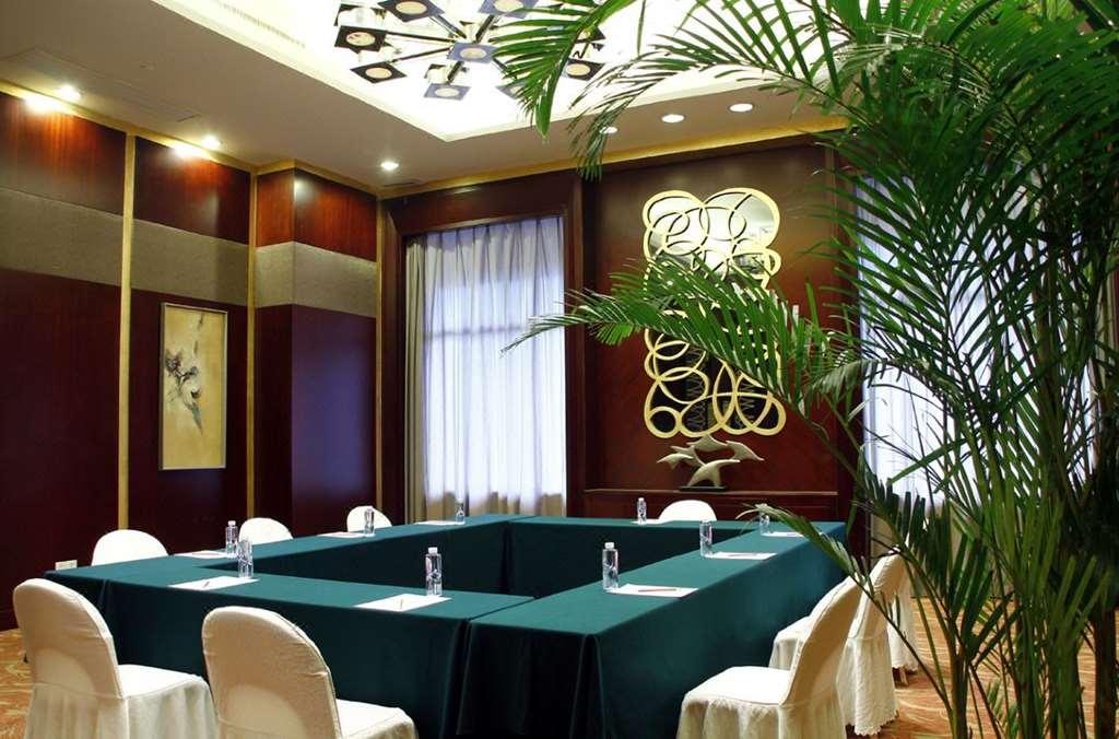 Grand Oriental Hotel Донгуан Съоръжения снимка
