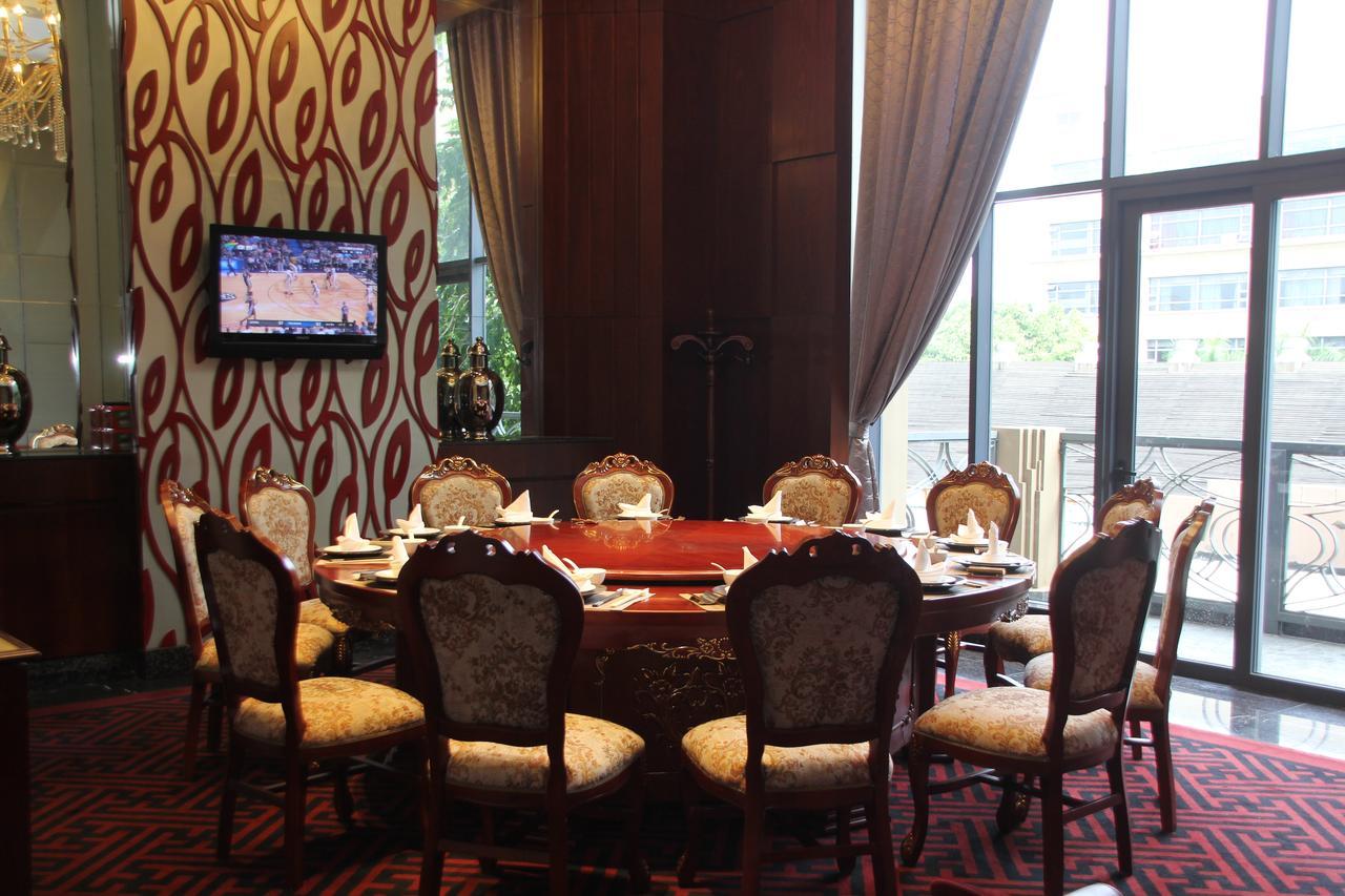 Grand Oriental Hotel Донгуан Екстериор снимка