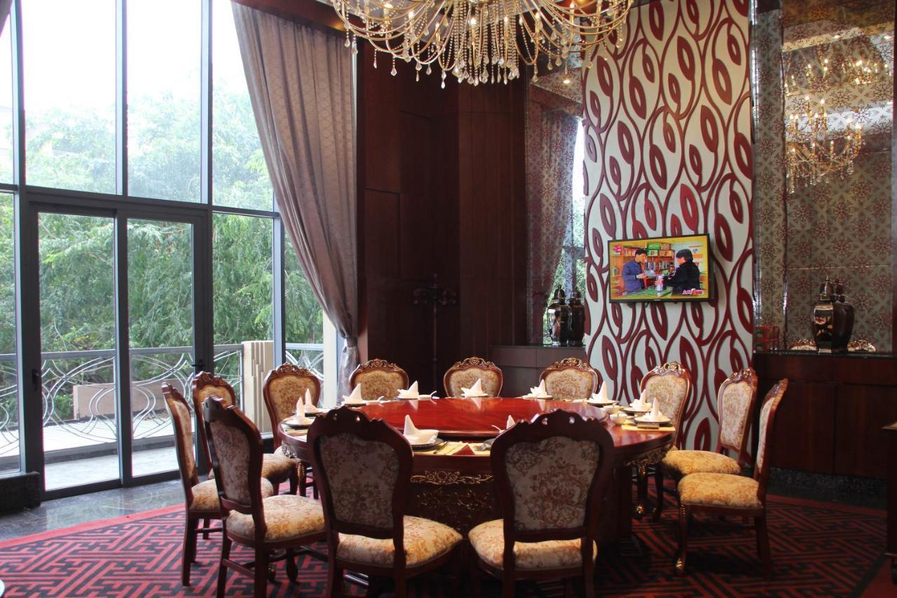 Grand Oriental Hotel Донгуан Екстериор снимка